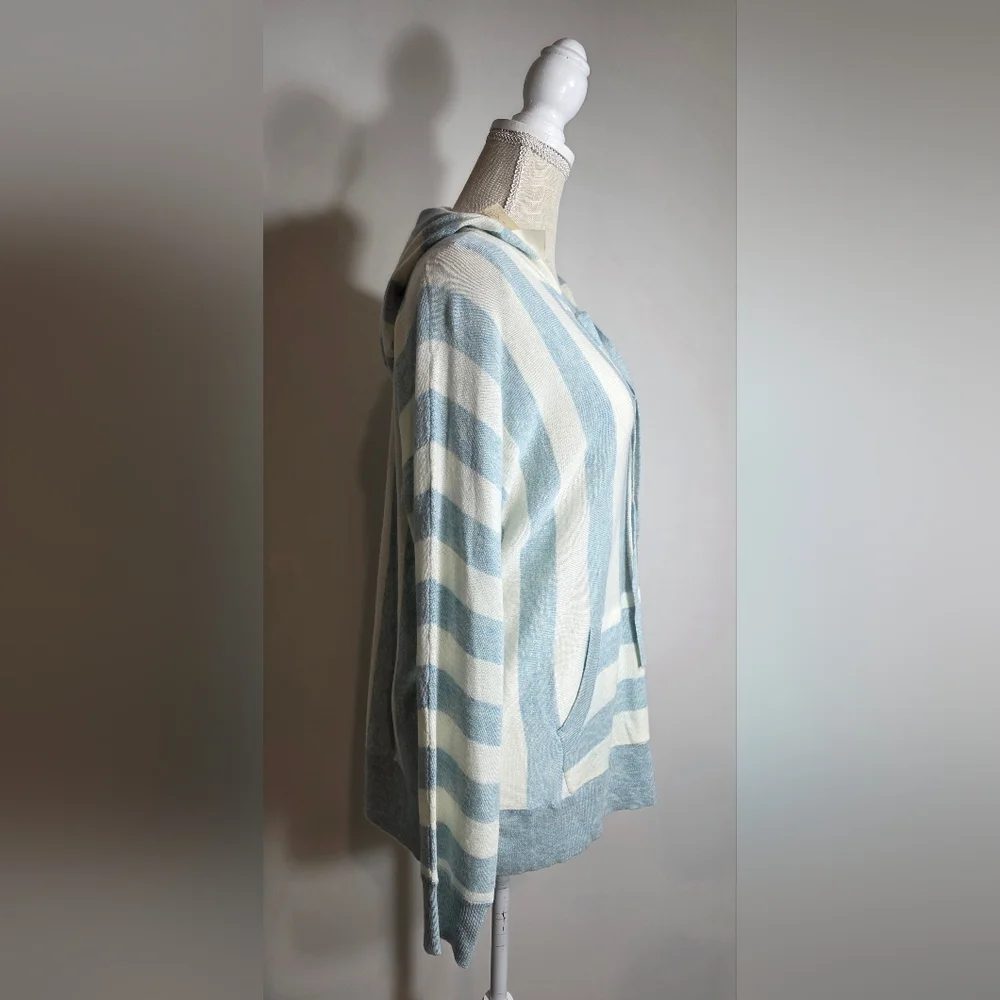 NWT Hem & Thread Blue and Cream Knit Summer Beachwear Hoodie size M - Picture 6 of 12